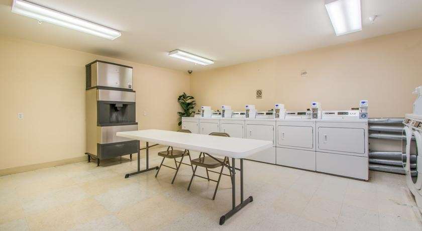 Intown Suites Extended Stay Колорадо-Спрингс Удобства фото
